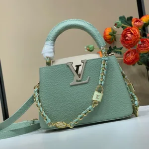 Louis Vuitton LV Capucines BB Cowhide Leather 21x14x8cm